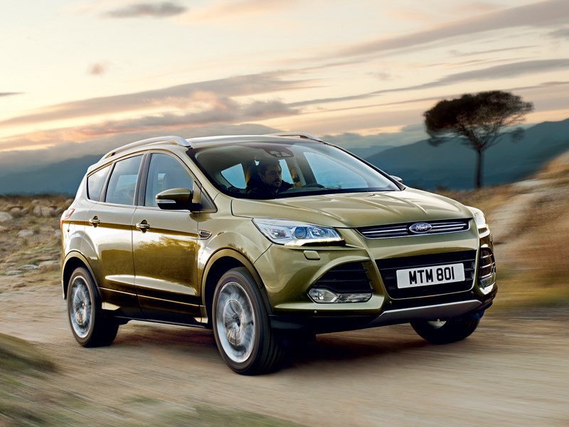 Ford Kuga 2013 вид спереди