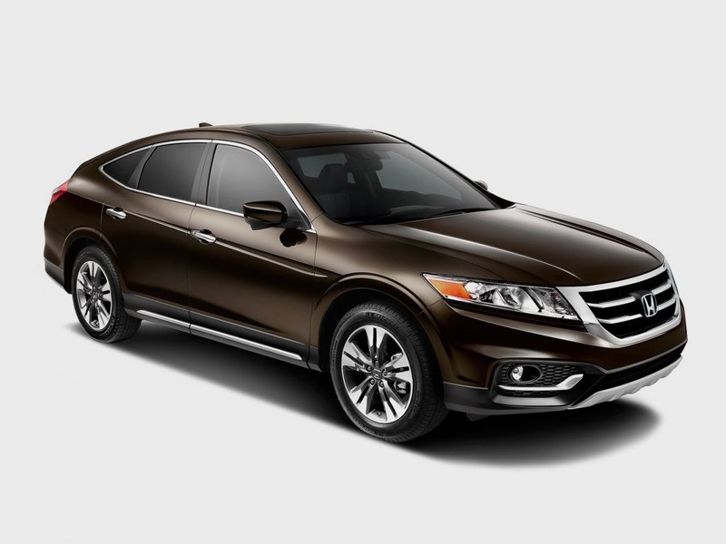 Honda Crosstour 2013 вид спереди