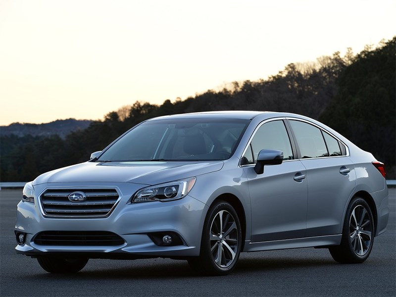 Subaru Legacy 2014 вид спереди