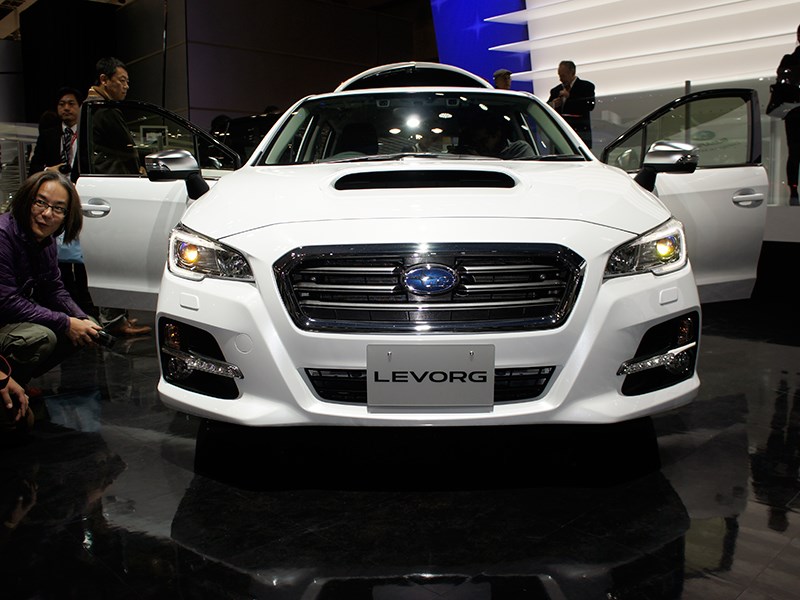 Subaru Levorg concept 2013 вид спереди