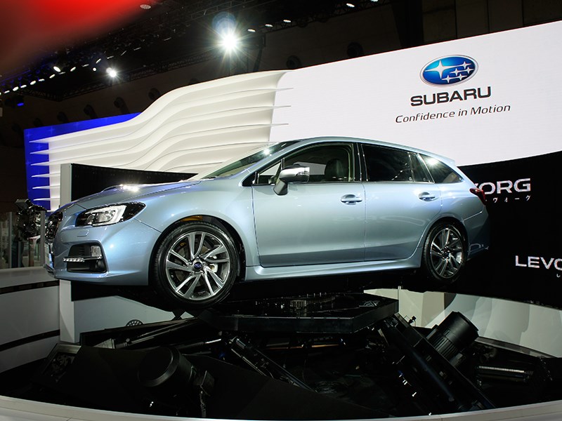 Subaru Levorg concept 2013 вид сбоку