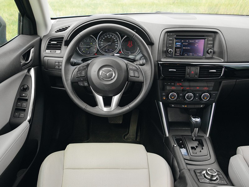 Mazda CX-5 водительское место