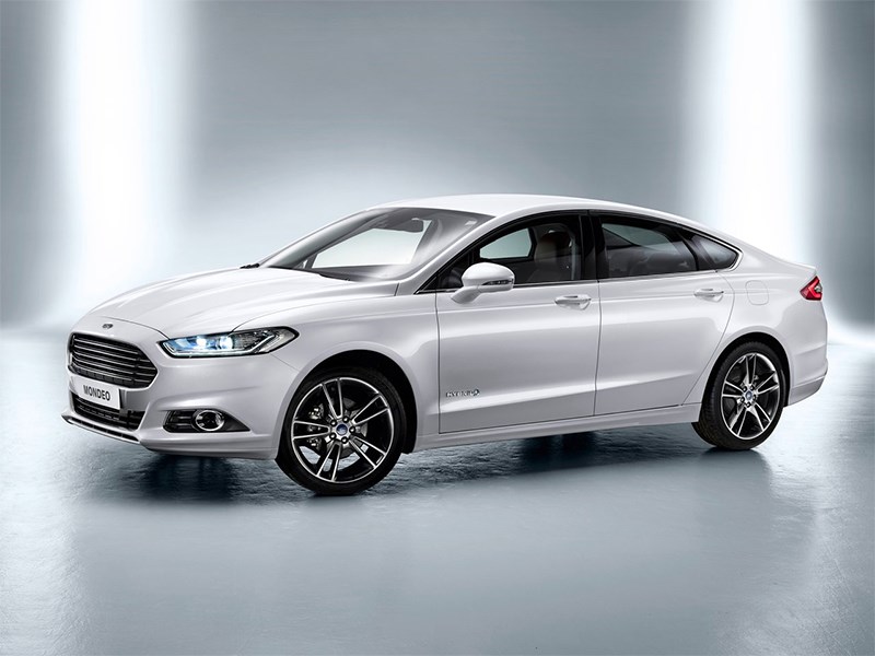 Ford Modeo 2013 вид спереди