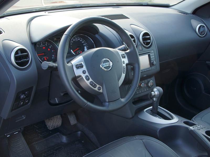 Nissan Qashqai 2010 водительское место