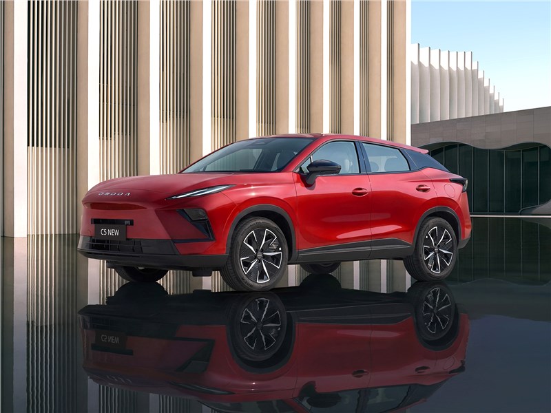 Omoda C5 (2026) вид спереди