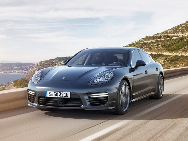 Porsche Panamera Turbo S 2013 вид спереди 2