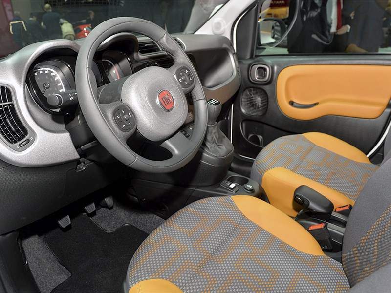 Fiat Panda 4x4 Antartica 2013 салон