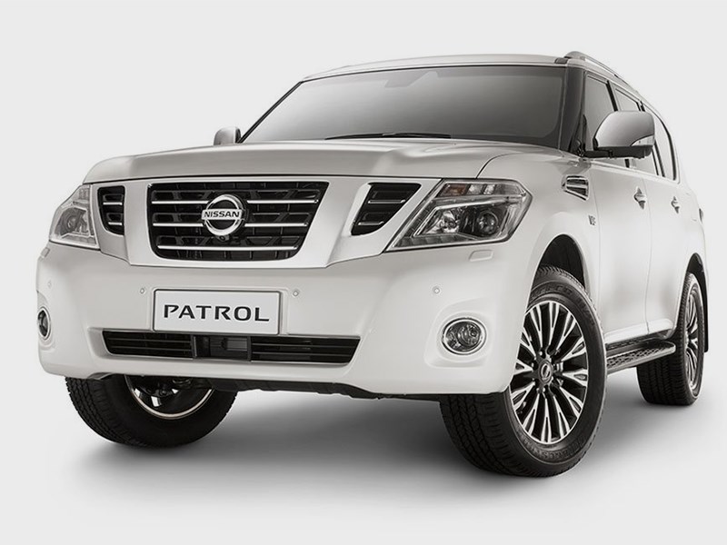Nissan Patrol 2014 вид спереди