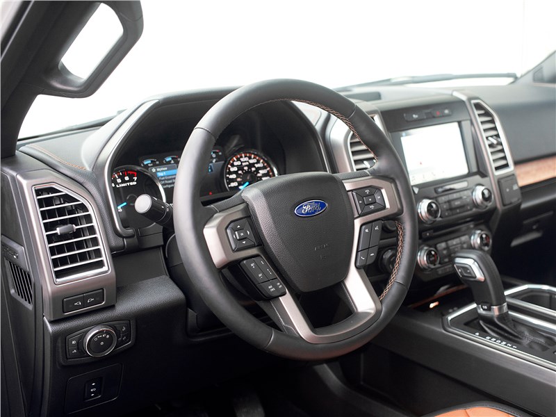 Ford F-150 2016 руль