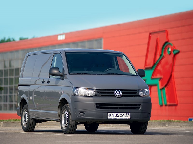 Volkswagen Transporter T5 2009 вид спереди