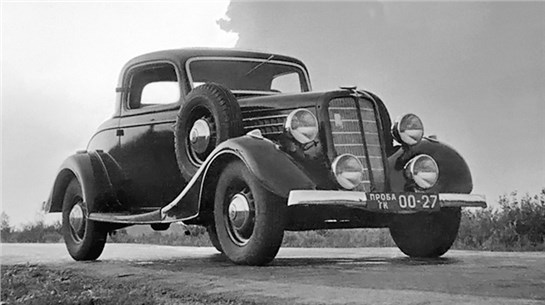 «Ударник» автомобильных гонок