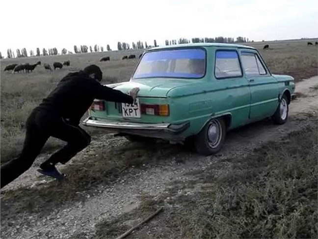 Не заводится с ключа - заведем же с "толкача"