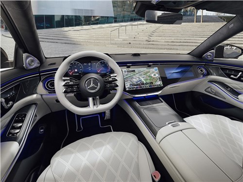 Mercedes возвращает кнопки в салоны своих автомобилей