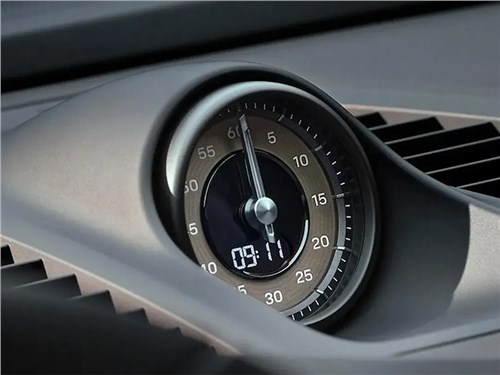 Porsche разрабатывает съемные часы Sport Chrono с функцией ключа зажигания