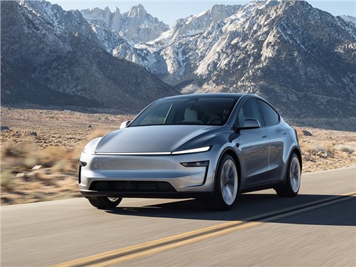 Голосовой ассистент в Tesla Model Y теперь работает на ИИ от DeepSeek и ByteDance