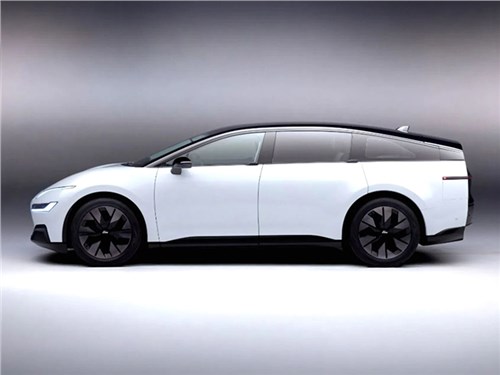 Ford показал электрический трехрядный кроссовер, который так и не выпустил