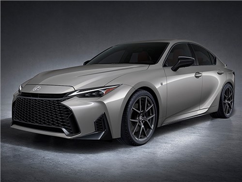 Lexus представила третий рестайлинг модели IS