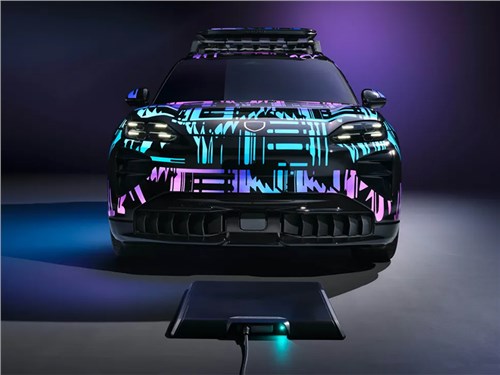 Porsche сделала беспроводную зарядку для электрического Cayenne